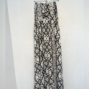 Rieley Black and White Maxi Dress Size Large